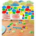Playtastic, Playtastic Kinetischer Sand, 8x 300 g, bunt, mit Sand-Formen & Werkzeugen