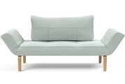 Innovation Randers Zeal Sofa mit gebogenen Beinen pacific