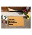 Home - Fussmatte Grumpyman 60 x 40 x 1.5 cm - Camel